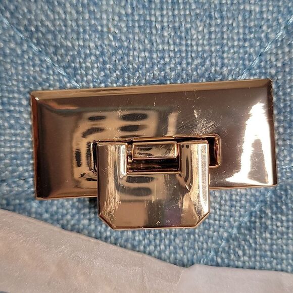 NWT Francesca's Diamond Quilted crossbody wallet Blue - Picture 6 of 8